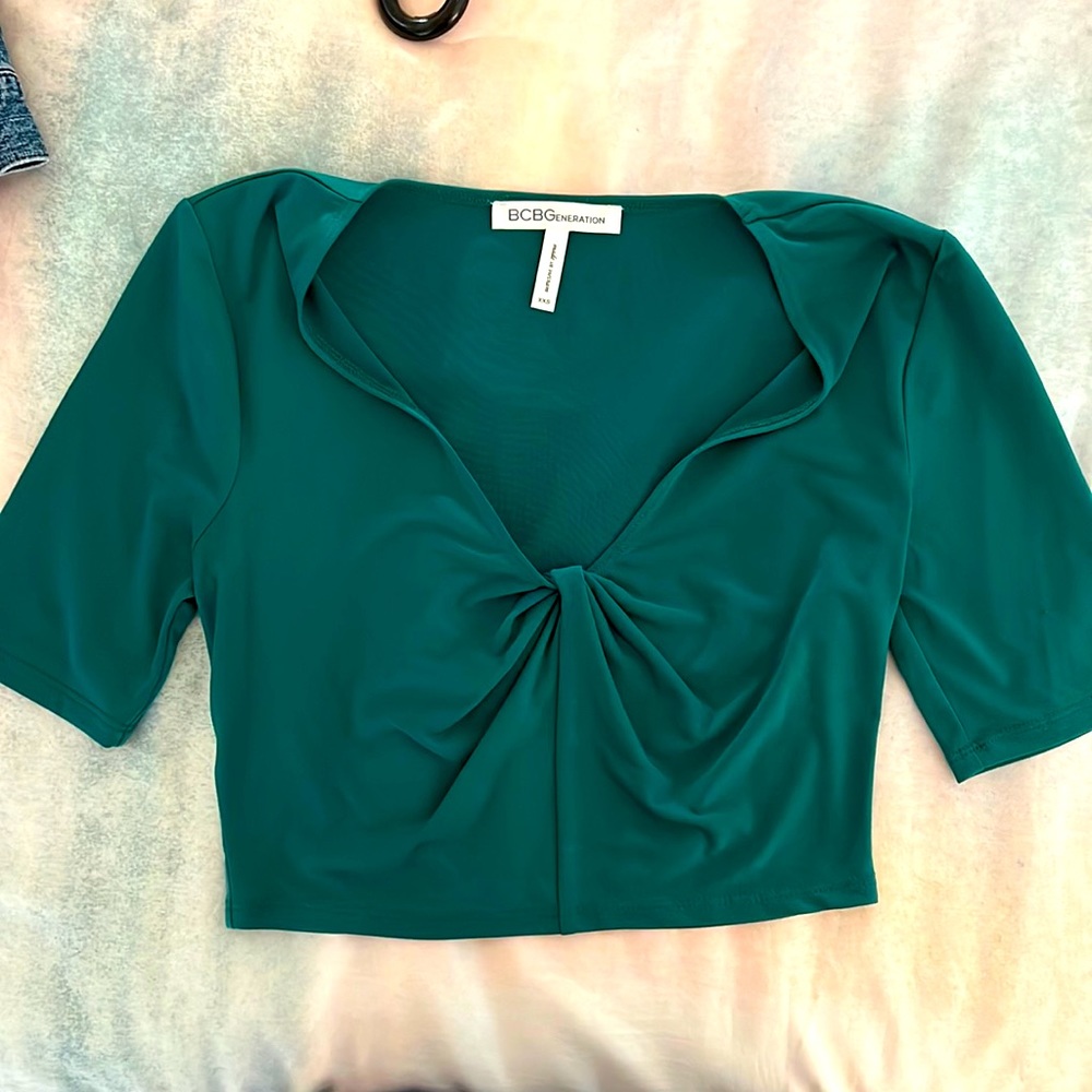 BCBG Generation crop top